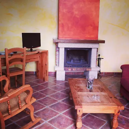 Hotel Rural La Lluriga 3*