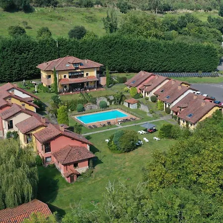 Hotel La Lluriga 3*